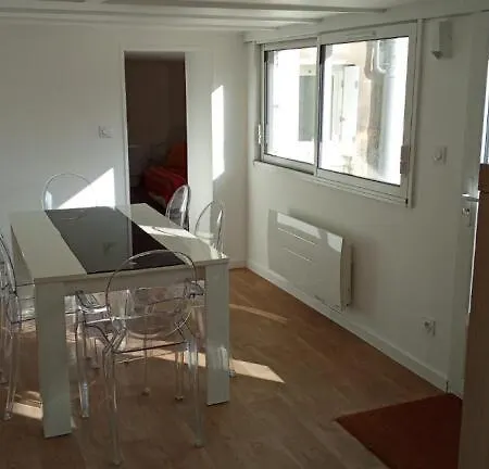 Villa In Niort